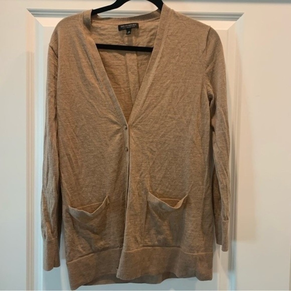 Banana Republic 100% merino wool sweater